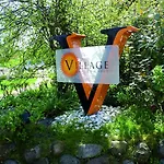 Hotel Village