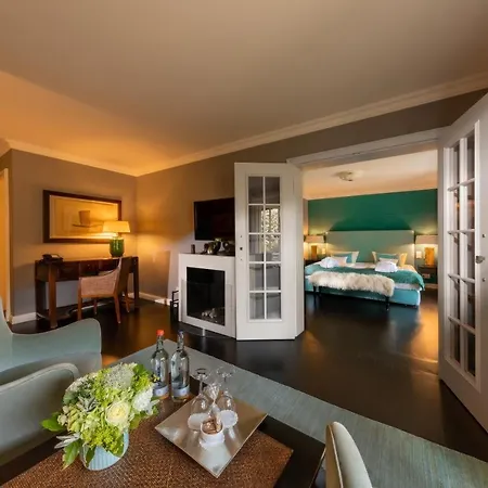 Szálloda Village 4*