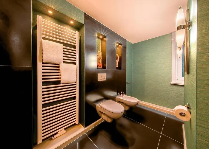 Hotel Village 4*